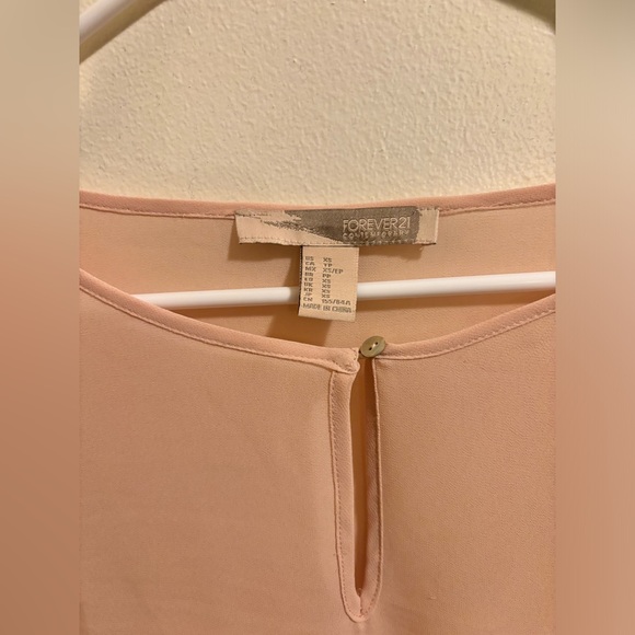 Forever 21 Pink Top - Picture 6 of 6